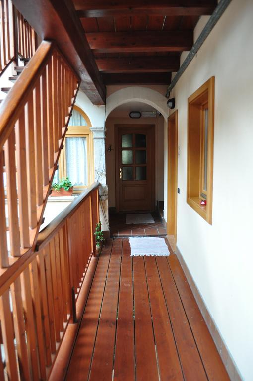 アーラ Ai Vellutai Bed & Breakfast エクステリア 写真