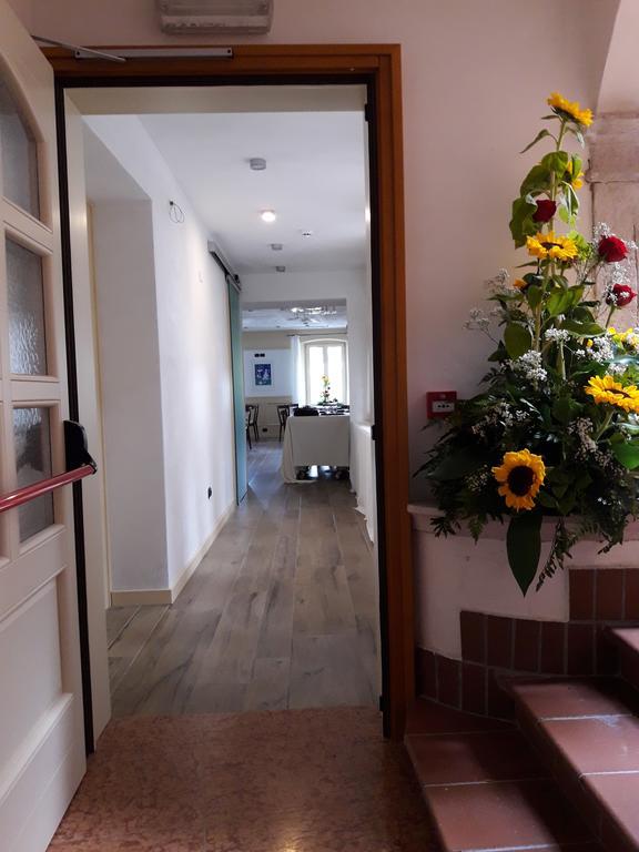 アーラ Ai Vellutai Bed & Breakfast エクステリア 写真